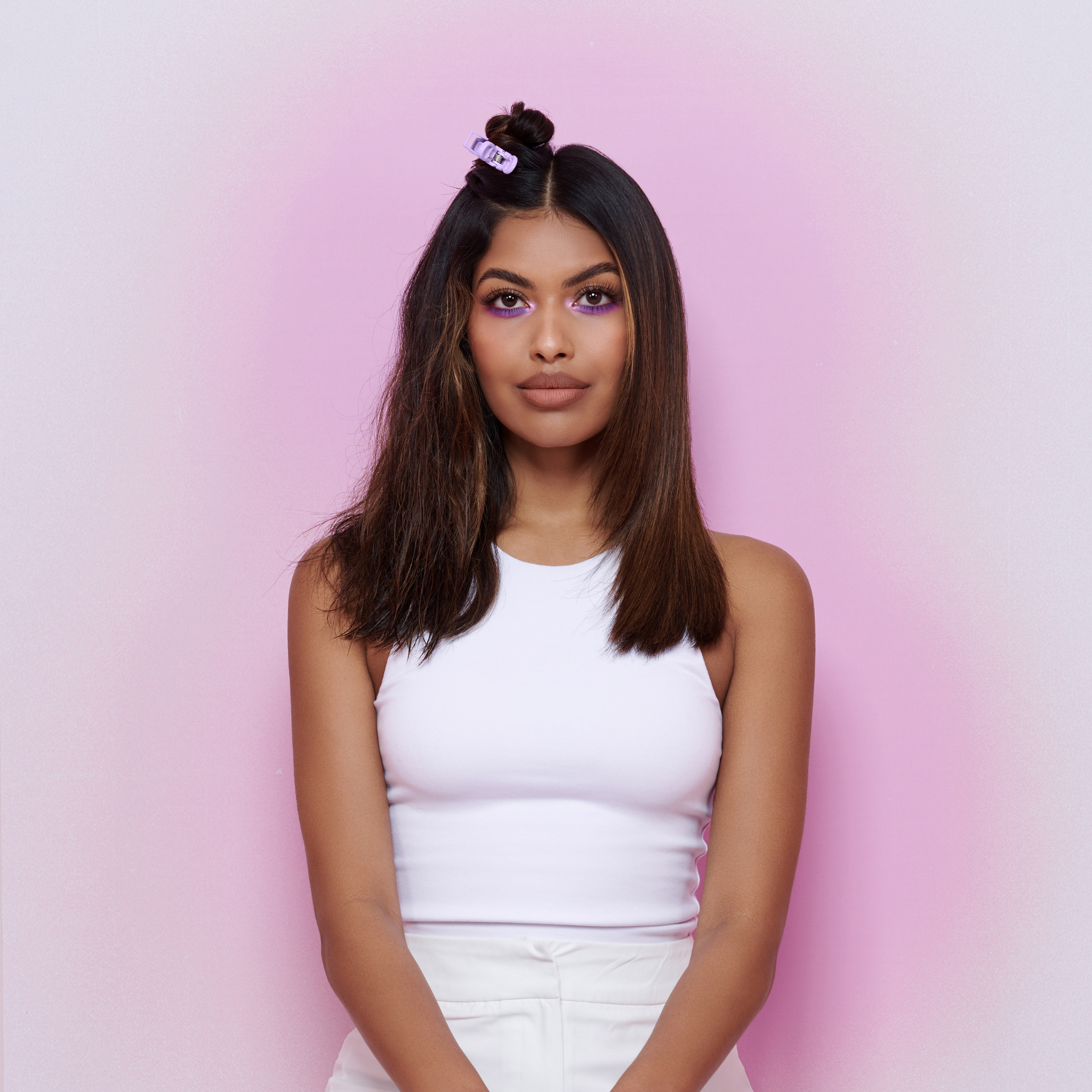 Model using the Mermade Hair Grip Clips - Baby Lilac