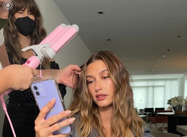 Want to get Hailey Bieber’s signature undone waves?